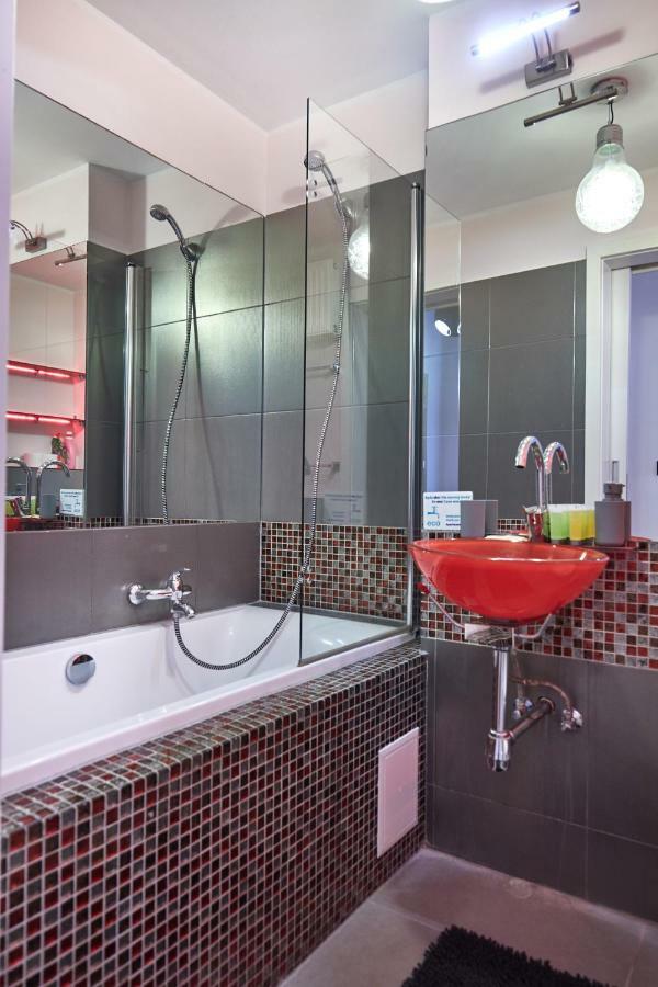 Plac Zbawiciela Hipster Apartment وارسو المظهر الخارجي الصورة